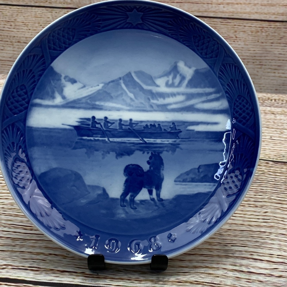 Royal Copenhagen Kai Lange 1968 The Last Umiak 7" Collector Plate Denmark